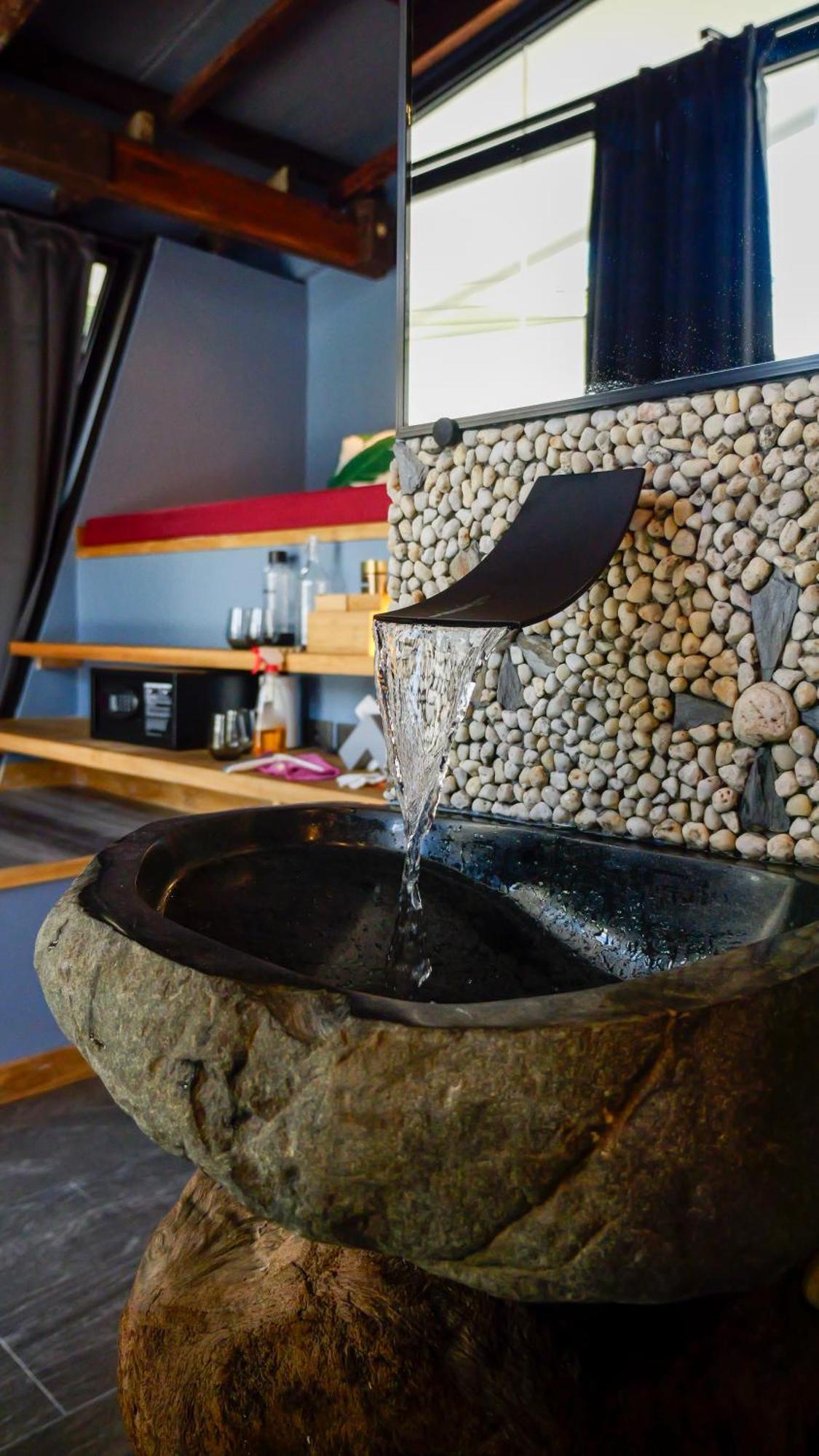 Rockinnest Hotel El Nido Ngoại thất bức ảnh